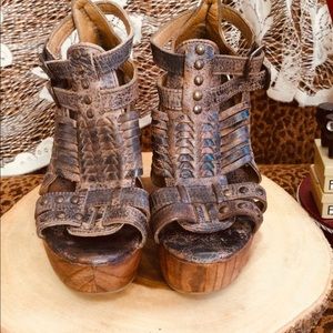 Bed Stu Cindy Platform Sandals!
